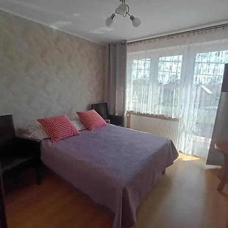 Duzy Z Trzema Sypialniami Sztutowo